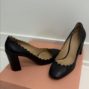CHLOE Lauren Black Leather Scalloped Round Toe Block Heel Pumps, Size 40